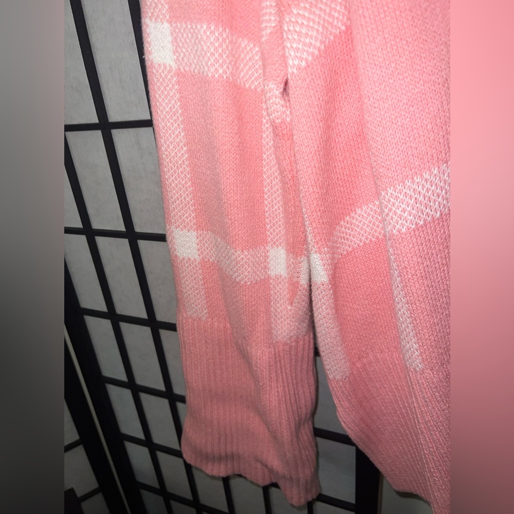 Pink sweater - Picture 4 of 5